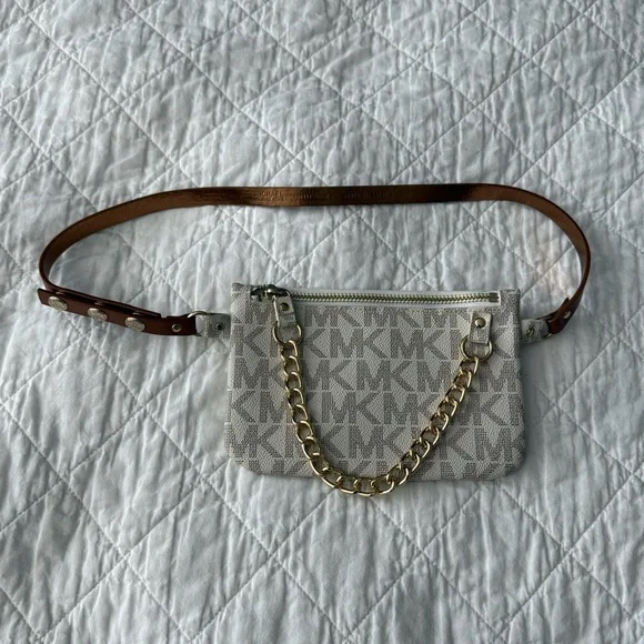 Michael Kors Cream and Brown Belt Bag with Gold Chain - Picture 2 of 10